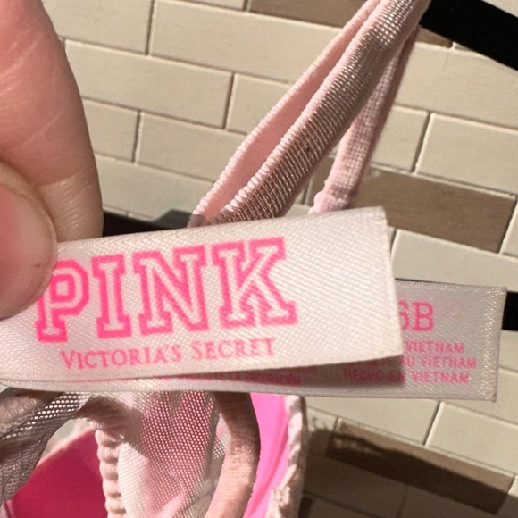 Pink Victorias Secret plunge bra in pink lace 36 B - Picture 4 of 6